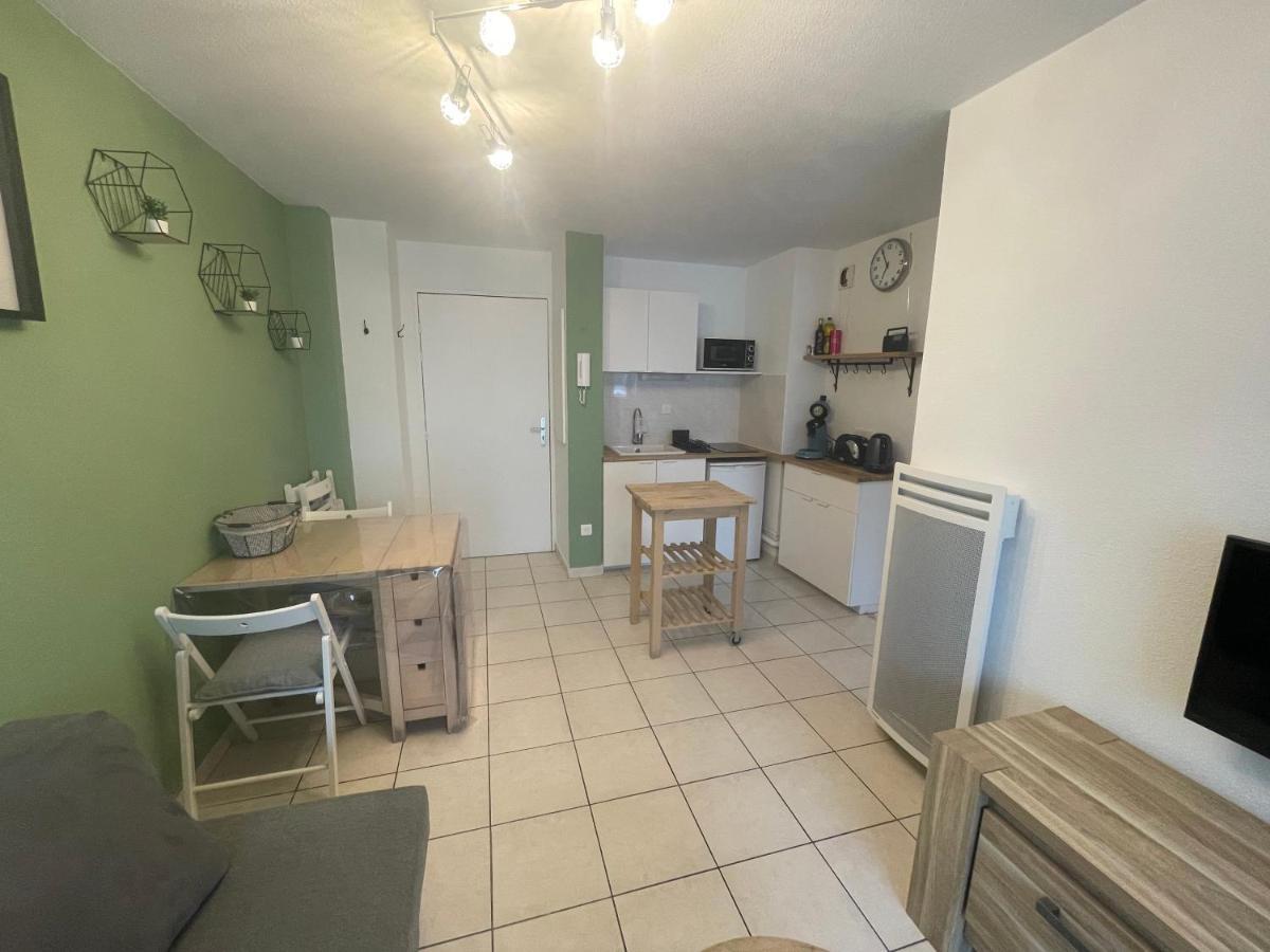 Charmant Appartement Cosy Sur Sete Proche De Toutes Commodites, Parking Prive Экстерьер фото